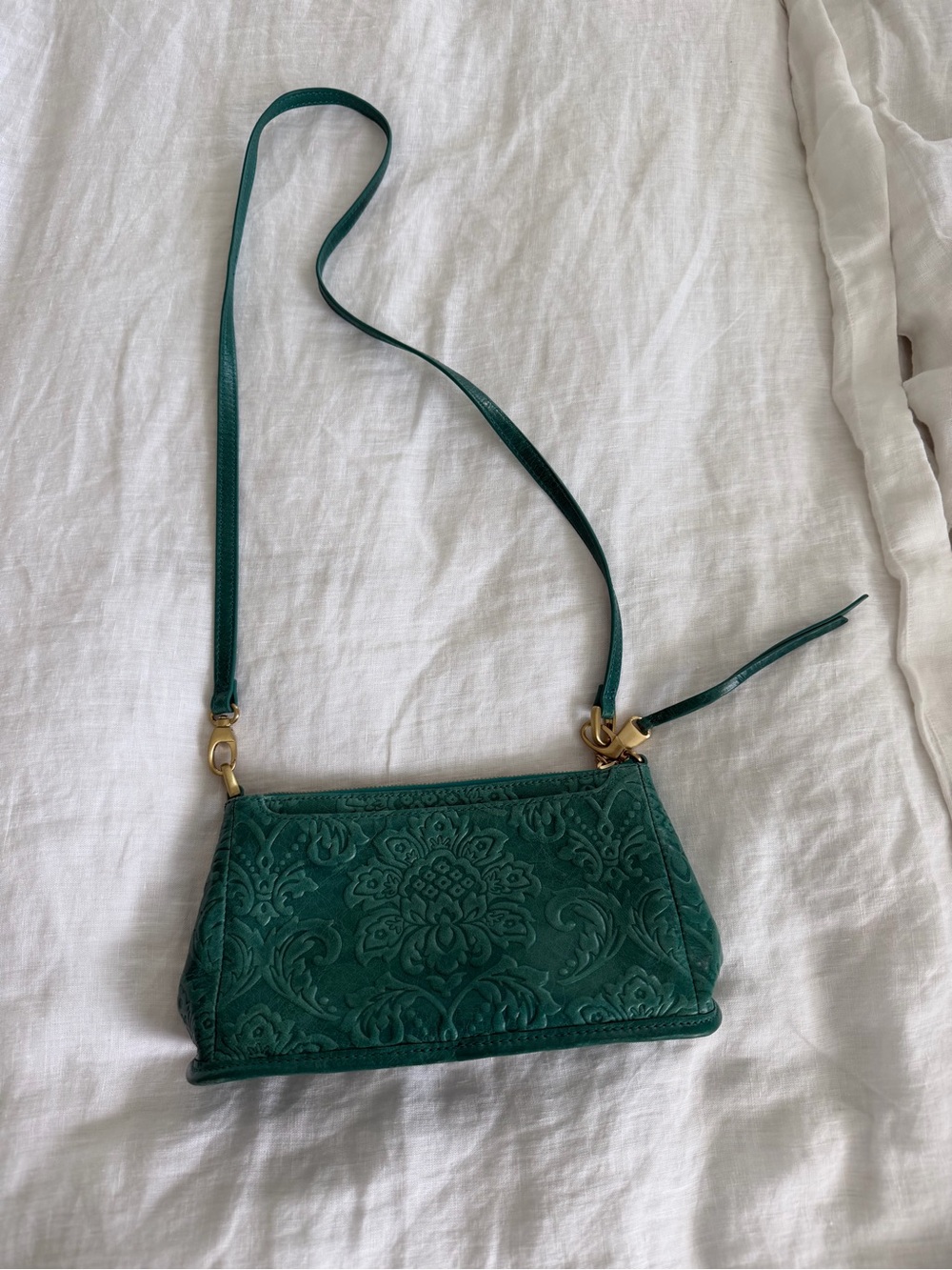 NWOT Hobo Emerald Green Embossed Leather Crossbody Bag
